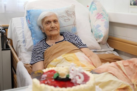 A 95 éves Mohácsi Istvánné Margit nénit köszöntötték születésnapján
